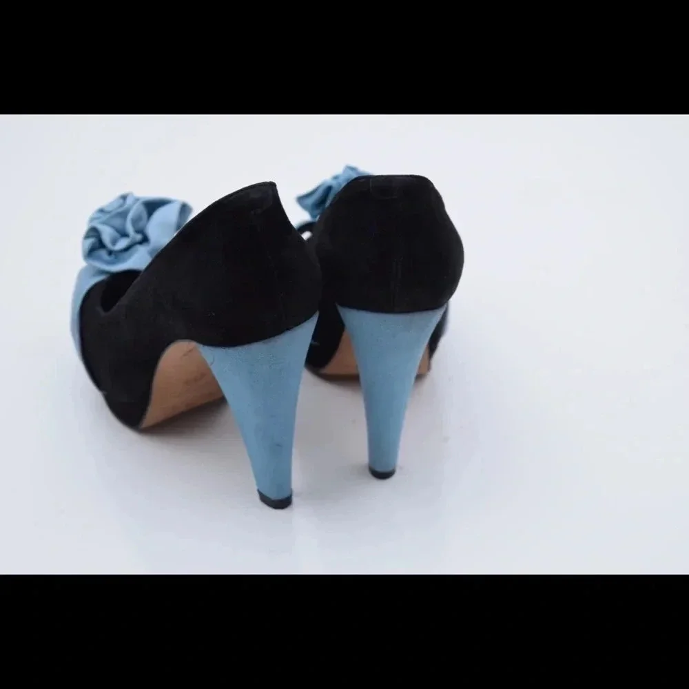 Ann Roth platforms